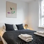 Urban Chic - Luxury 2-bedroom In Center, Pereca Street * وارسو