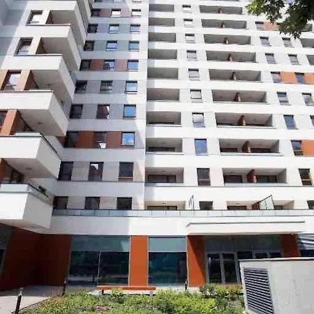Urban Chic - Luxury 2-bedroom In Center, Pereca Street *