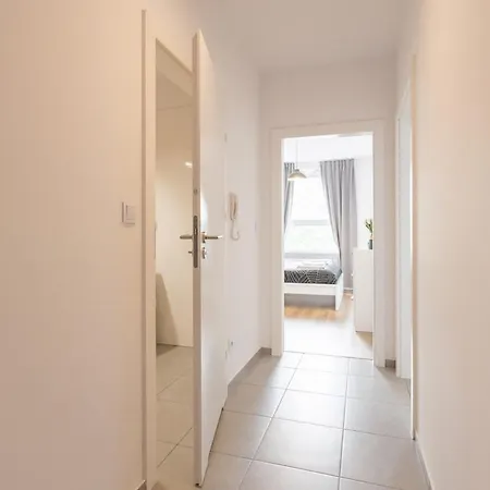 Urban Chic - Rondo Onz - Luxury - 2 Bedrooms - Pereca Street * Warsaw