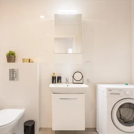 Διαμέρισμα Urban Chic - Luxury 2-bedroom In Center, Pereca Street *