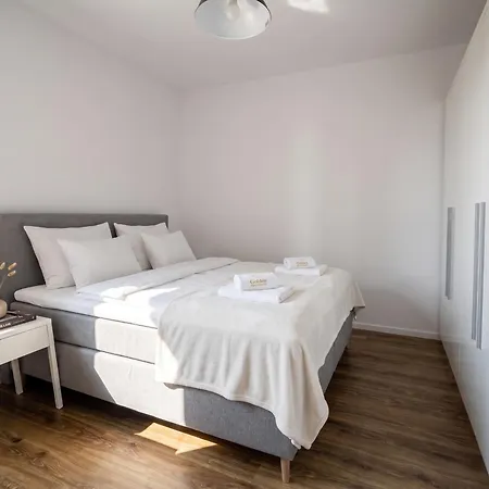 Panorama - Rondo Onz - Luxury - 2 Bedrooms - Pereca Street *