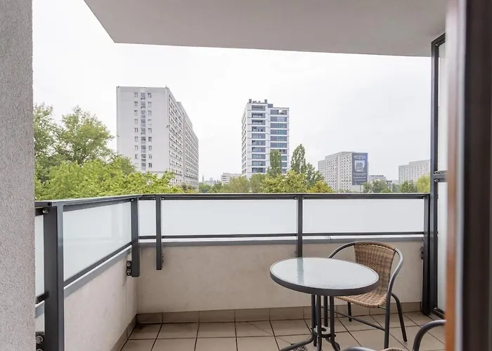 Urban Chic - Luxury 2-bedroom In Center, Pereca Street Apartament *